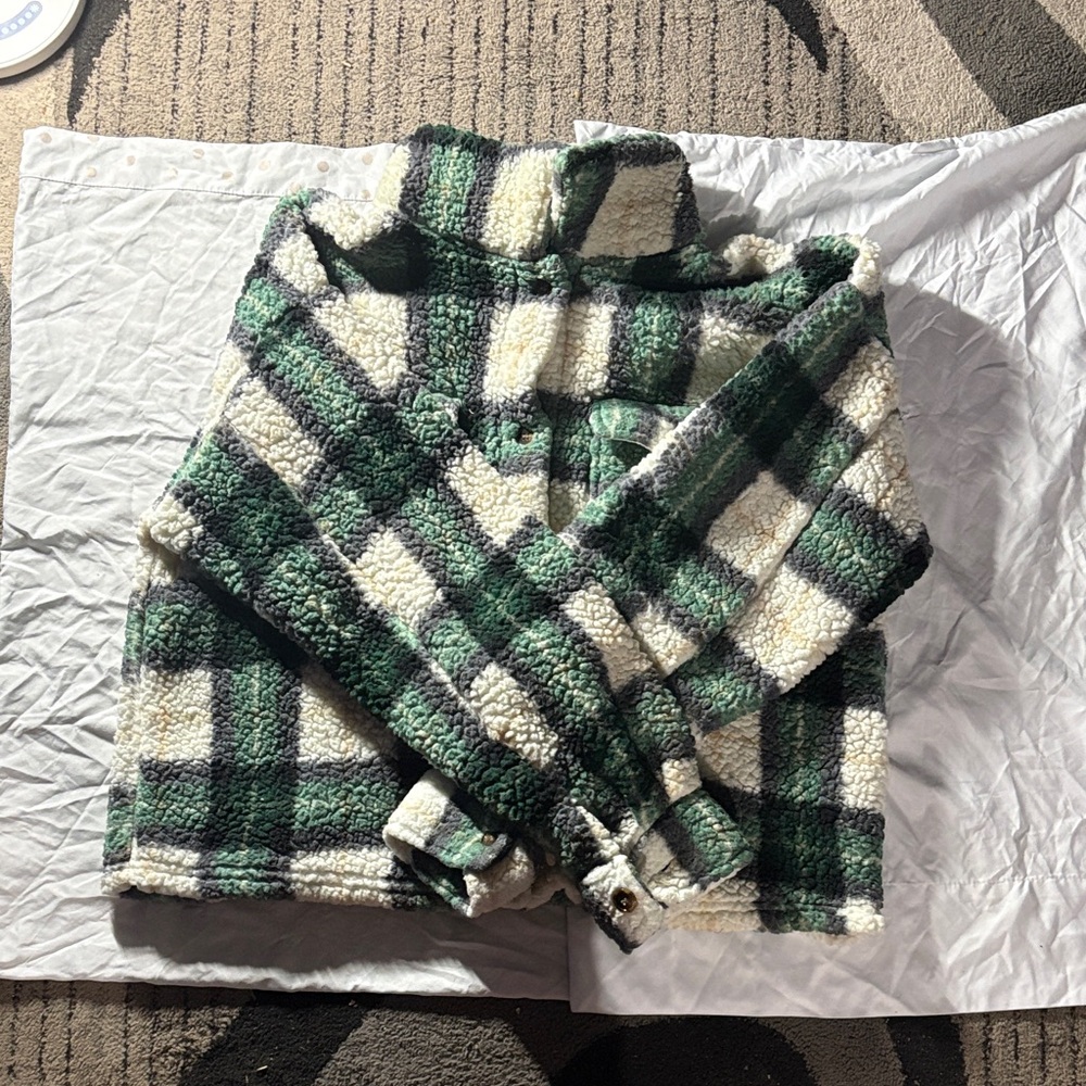No Boundaries Green and White Plaid Teddy Jacket